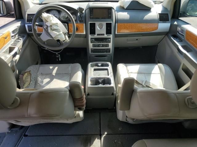 2009 Chrysler Town & Country Limited