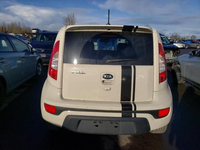 2013 KIA Soul +