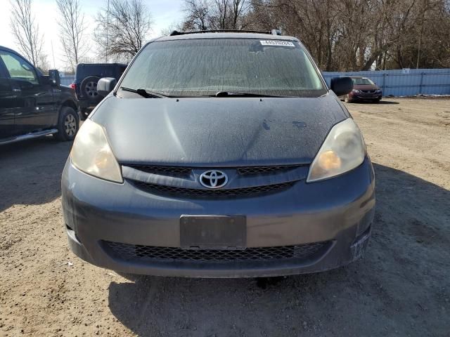 2010 Toyota Sienna CE