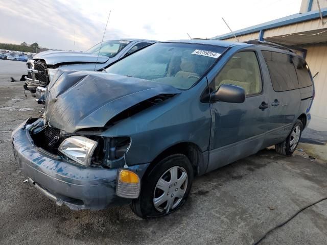 2002 Toyota Sienna CE