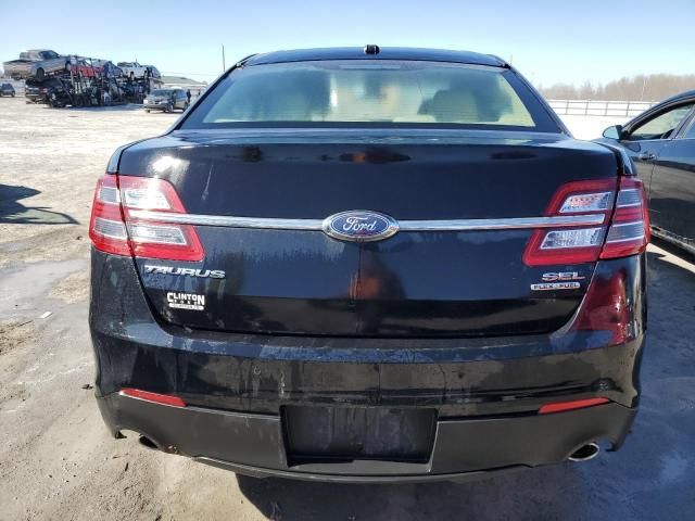 2016 Ford Taurus SEL