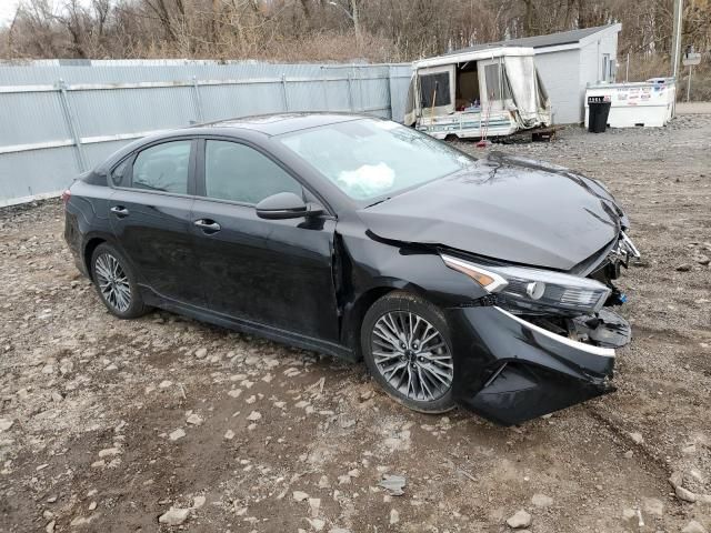 2022 KIA Forte GT Line