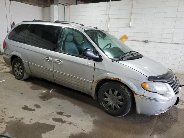 2005 Chrysler Town & Country Touring