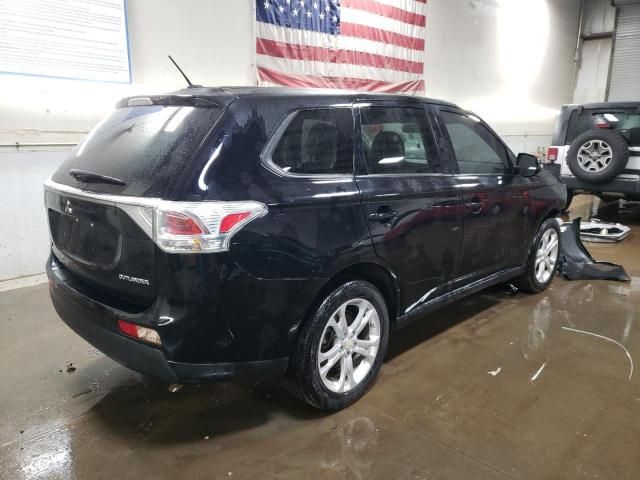 2014 Mitsubishi Outlander SE