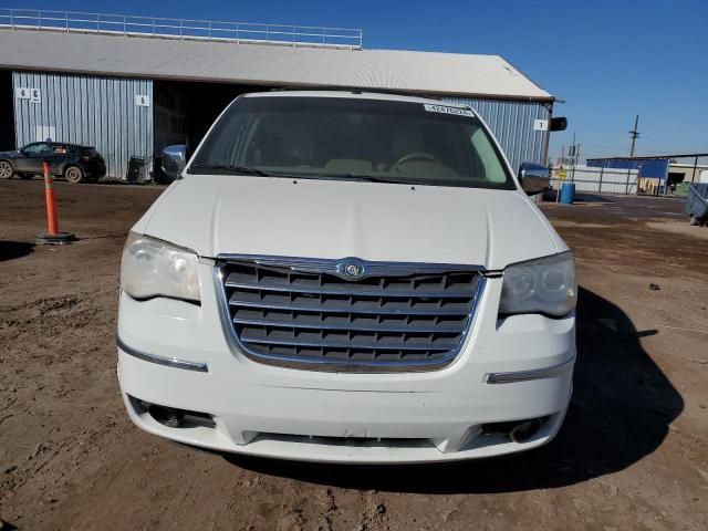 2010 Chrysler Town & Country Limited