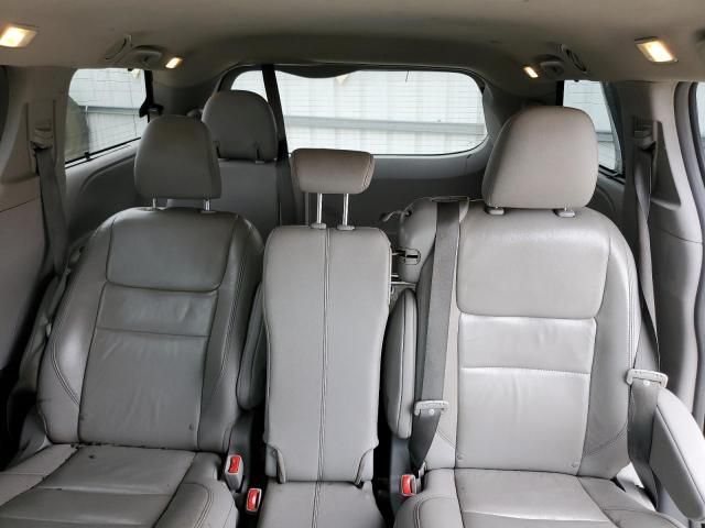 2015 Toyota Sienna XLE