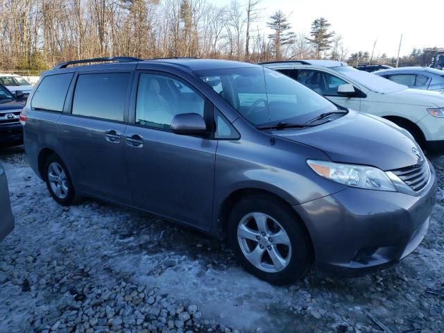 2013 Toyota Sienna LE