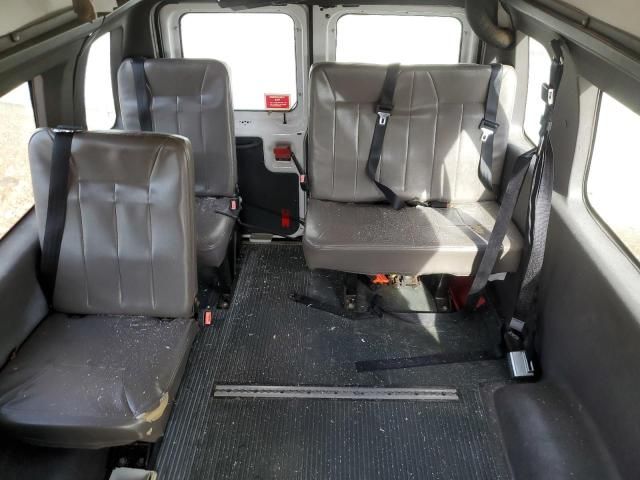 2011 Ford Econoline E350 Super Duty Van