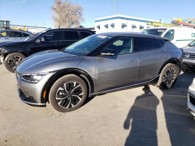 2022 KIA EV6 Light