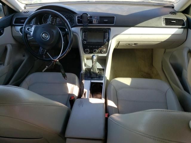 2012 Volkswagen Passat SE