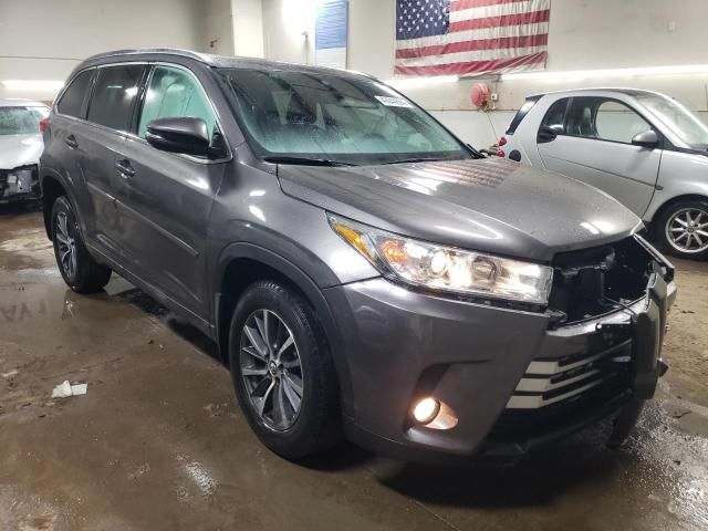 2018 Toyota Highlander SE