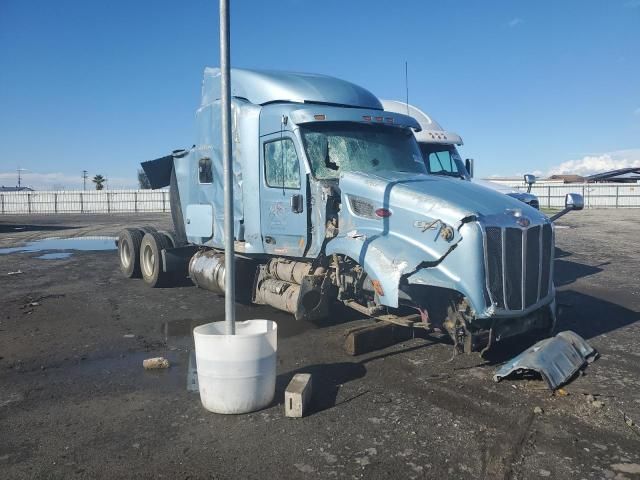 2015 Peterbilt 579