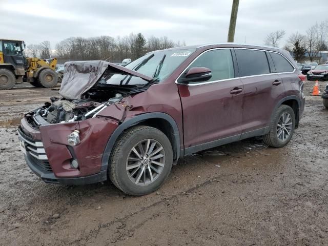 2019 Toyota Highlander SE