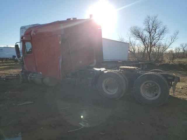 2005 Freightliner Conventional ST120