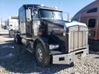 2005 Kenworth Construction T800