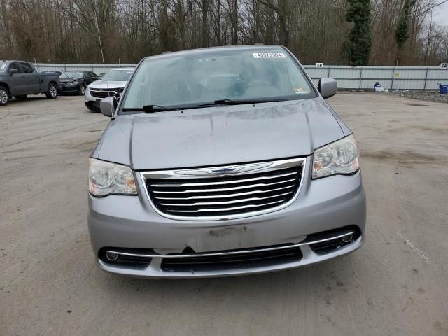 2013 Chrysler Town & Country Touring