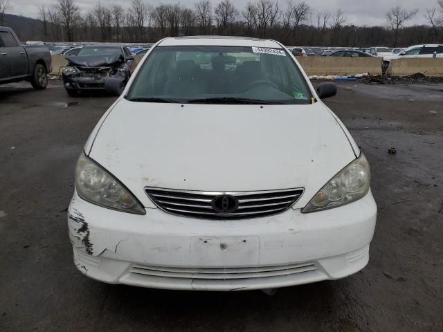 2005 Toyota Camry LE