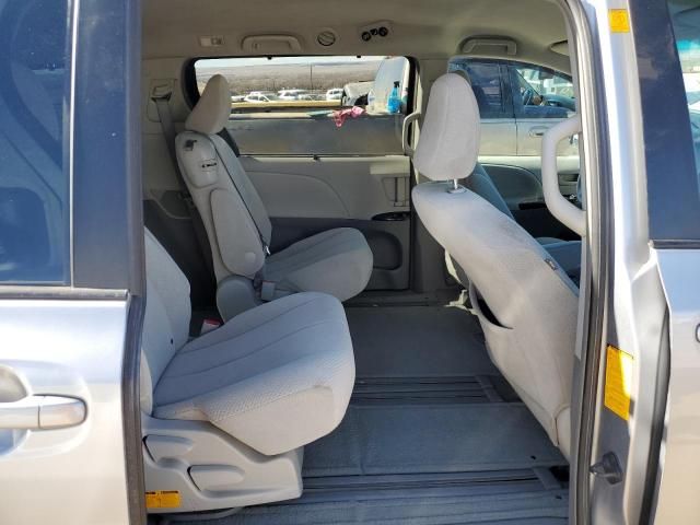 2012 Toyota Sienna LE