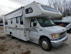 Salvage trucks for sale at Milwaukee, WI auction: 2002 Ford Econoline E450 Super Duty Cutaway Van