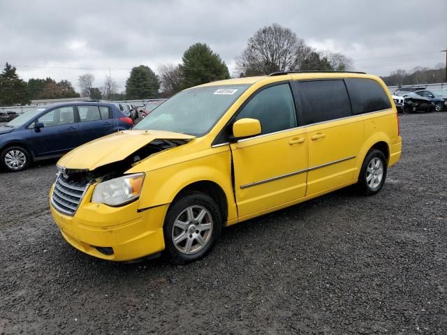 2010 Chrysler Town & Country Touring