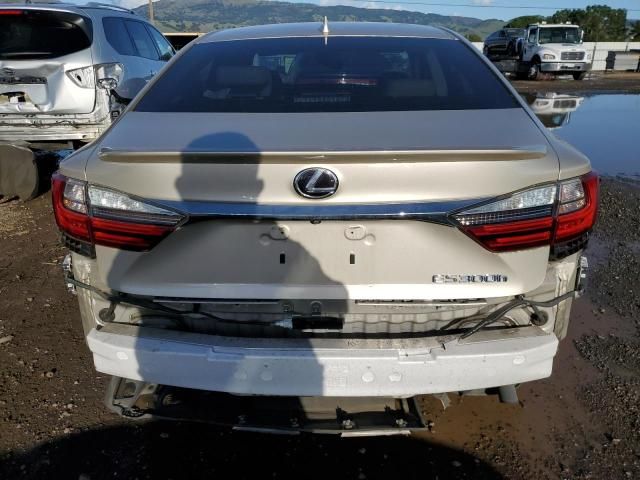 2016 Lexus ES 300H