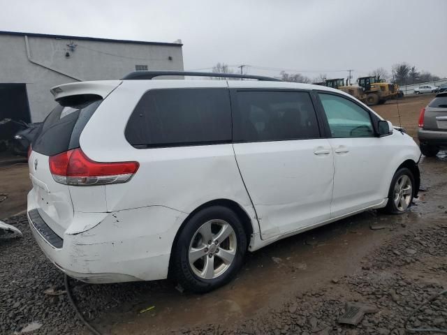 2011 Toyota Sienna LE