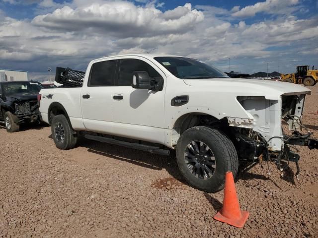 2022 Nissan Titan XD SV