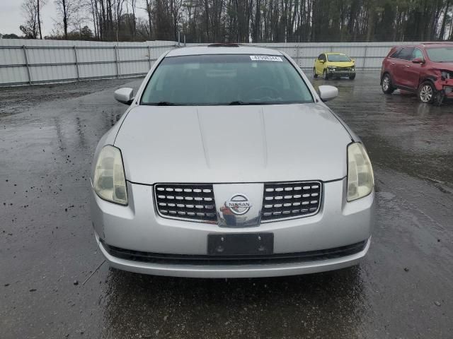 2004 Nissan Maxima SE