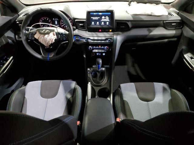 2019 Hyundai Veloster Base