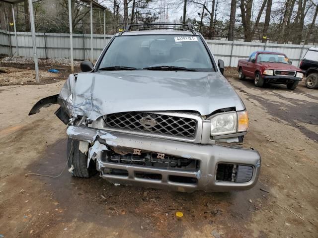 2000 Nissan Pathfinder LE