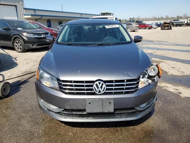 2014 Volkswagen Passat SEL