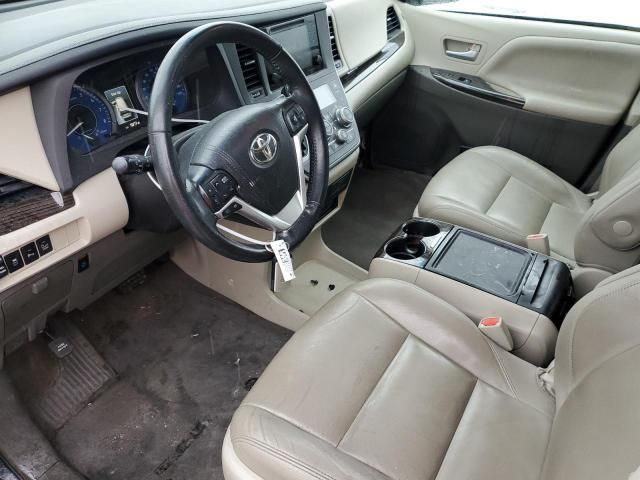 2015 Toyota Sienna XLE