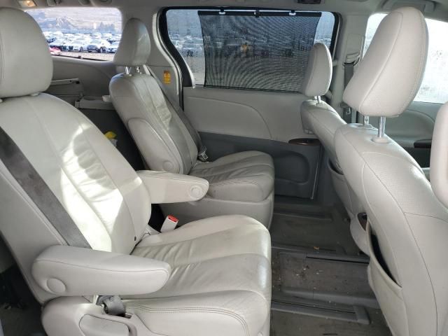 2014 Toyota Sienna XLE