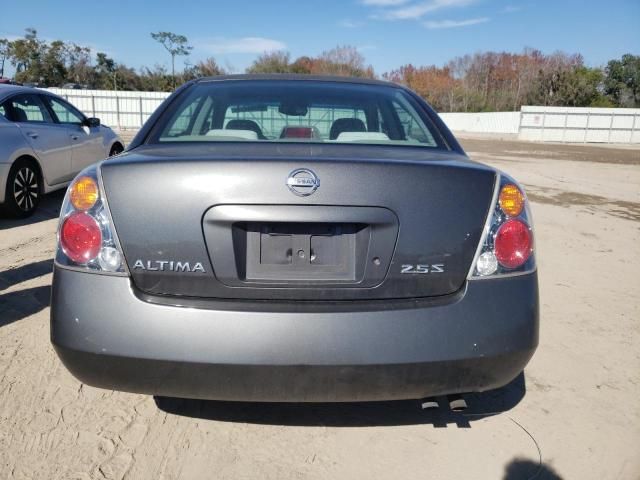 2004 Nissan Altima Base