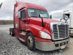 Salvage trucks for sale at Memphis, TN auction: 2013 Freightliner Cascadia 125