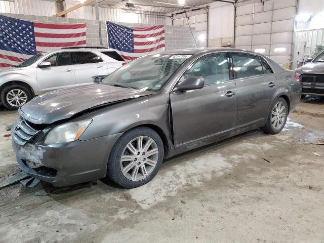 2005 Toyota Avalon XL