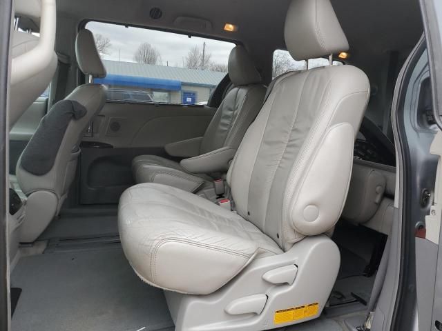 2011 Toyota Sienna XLE