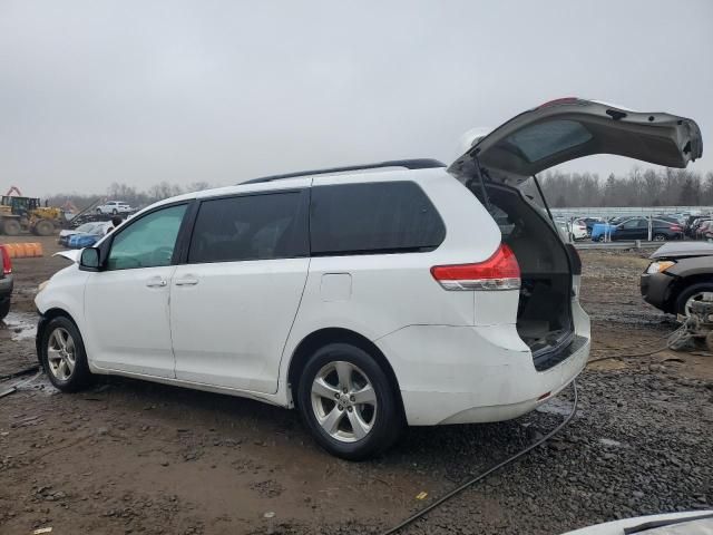 2011 Toyota Sienna LE