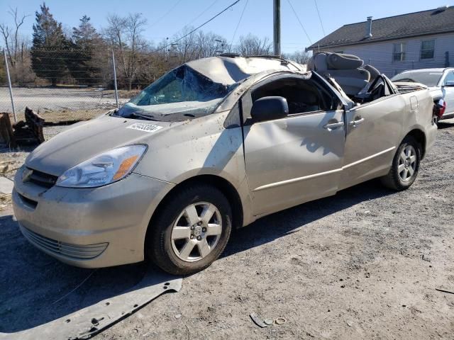 2005 Toyota Sienna CE