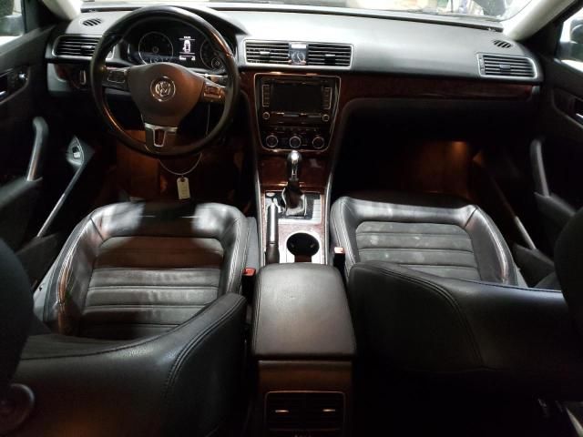 2013 Volkswagen Passat SEL