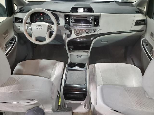 2012 Toyota Sienna LE