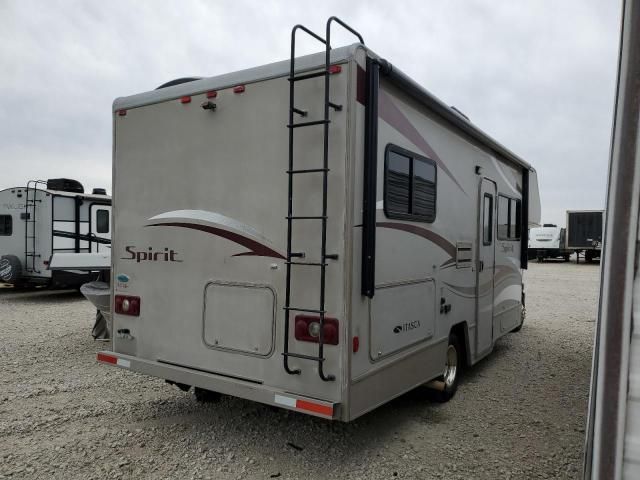 2014 Ford Econoline E350 Super Duty Cutaway Van