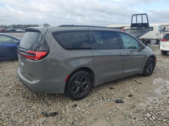 2021 Chrysler Pacifica Hybrid Touring L