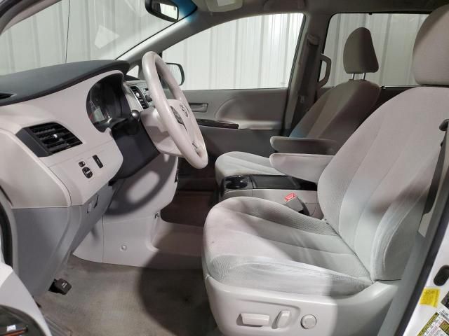 2012 Toyota Sienna LE