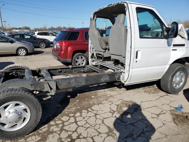 2019 Ford Econoline E350 Super Duty Cutaway Van