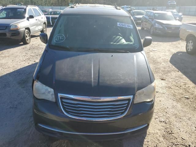 2013 Chrysler Town & Country Touring