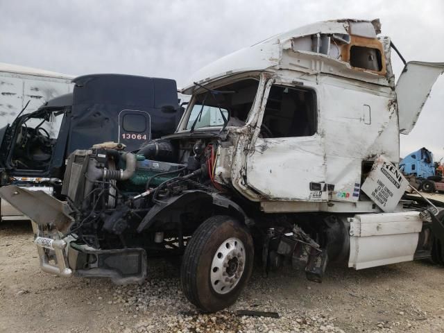 2015 Volvo VN VNL