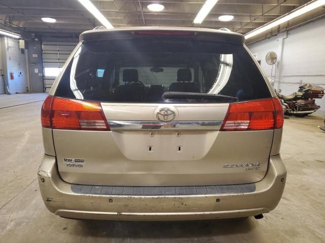 2004 Toyota Sienna XLE