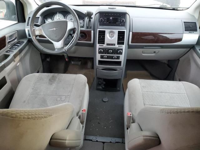 2010 Chrysler Town & Country Touring