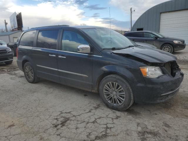 2014 Chrysler Town & Country Touring L